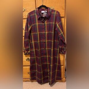 Brand new in package. Joan Rivers button down dress size medium